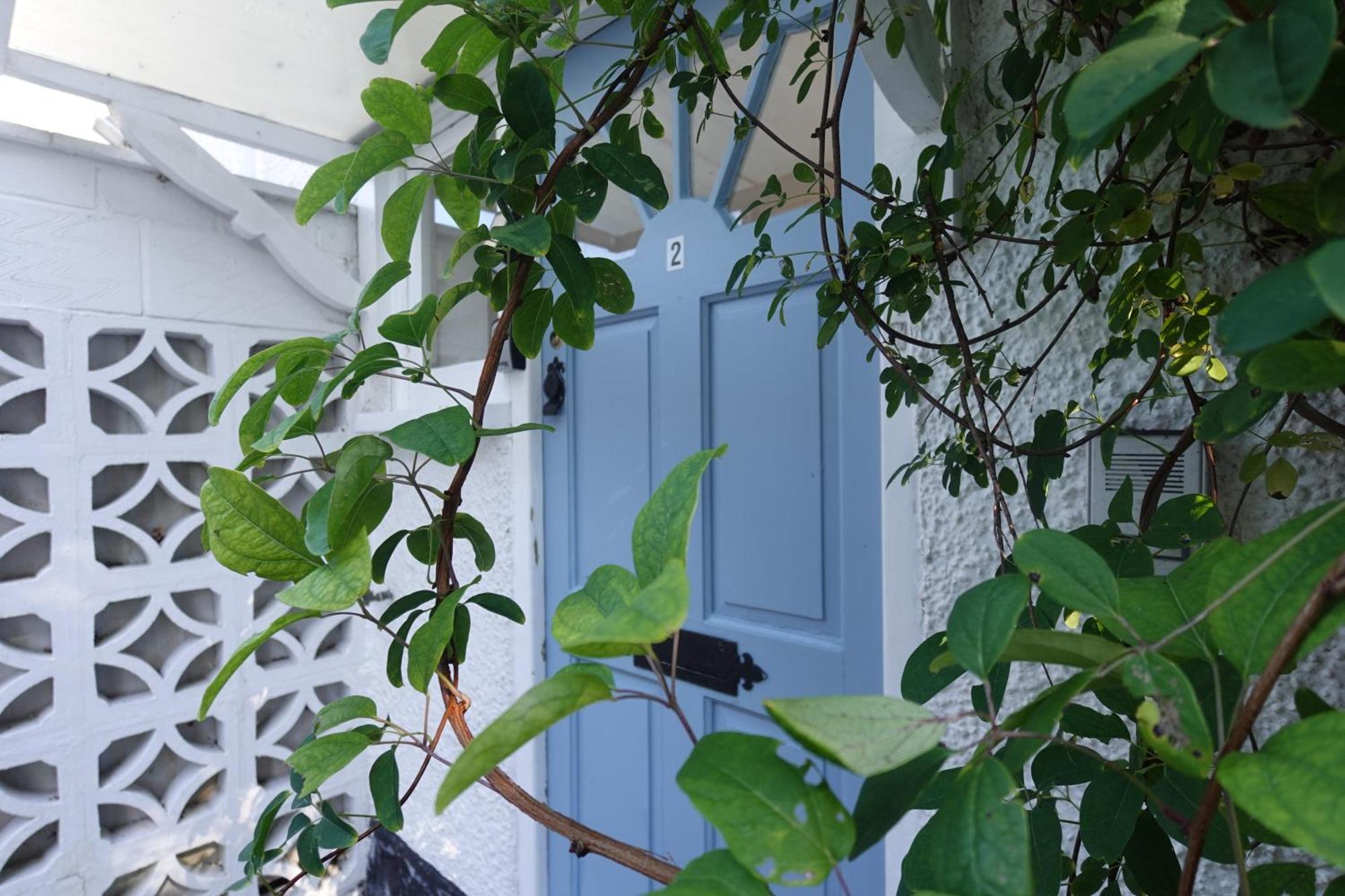 Apartment In Canford Cliffs Close To Sandbanks Beach 풀 외부 사진